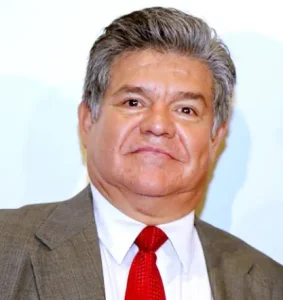 Enrique Shulz Robles copia 283x300 1