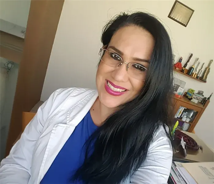 Dra Cynthia K Van Pratt Robledo
