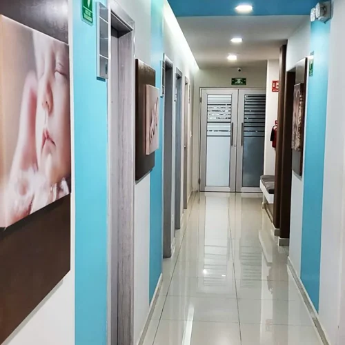 FOTO PASILLO P - CONCIBO REPRODUCTIVE CLINIC