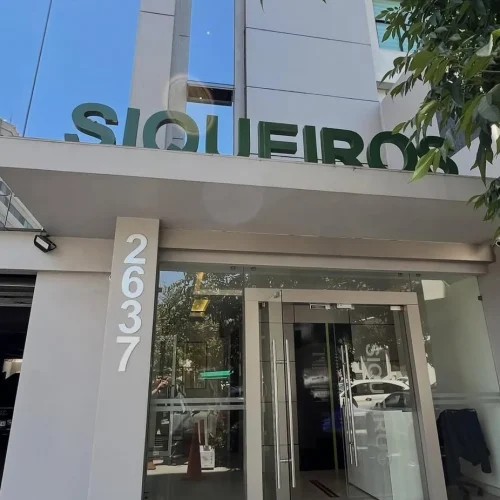 📍Edificio Siqueiros, Calle Alfaro Siqueiros #2637 Zona Río, C.P. 22110, Tijuana, Baja Californi